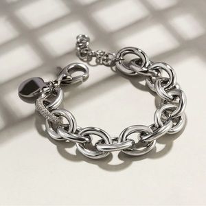 CIUNOFOR
Vintage Link Bracelet 
MATERIAL: Stainless Steel 316L
COLOR: Silver